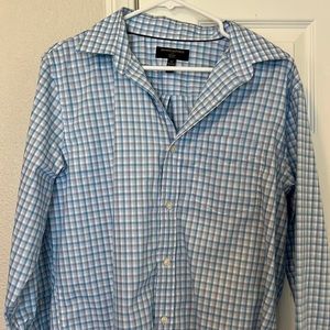 Banana Republic Mens slim fit, non-iron shirt